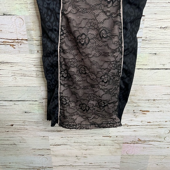Bebe black lace mini dress size medium - Picture 2 of 9